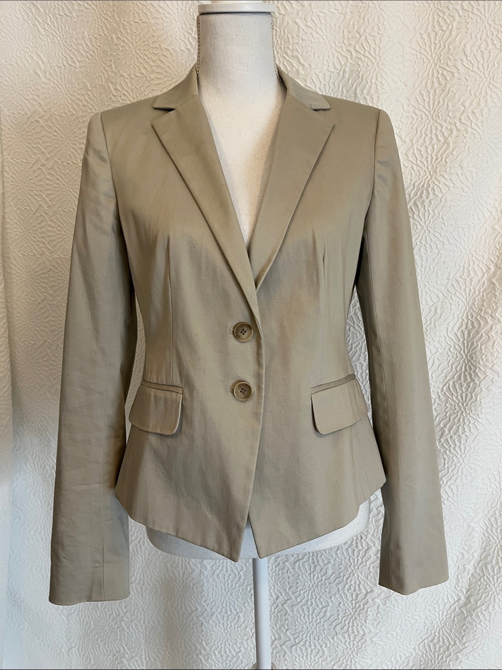 Ann Taylor Women's Light Khaki Two-Button Tailored Blazer